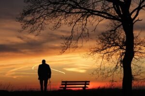 The Benefits of Choosing Assisted Living for a 60 Year Old Man