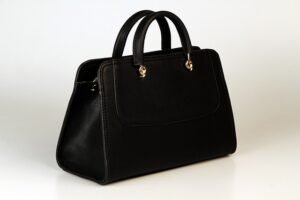 Daylong Handbag – A Form Of Fashion Expression & Style Identity