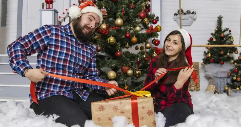 Romantic Christmas Gift Ideas to Wow Your Partner